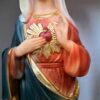 Kapliczka większa- biały kamień- z figurką Niepokalanego Serca Maryi